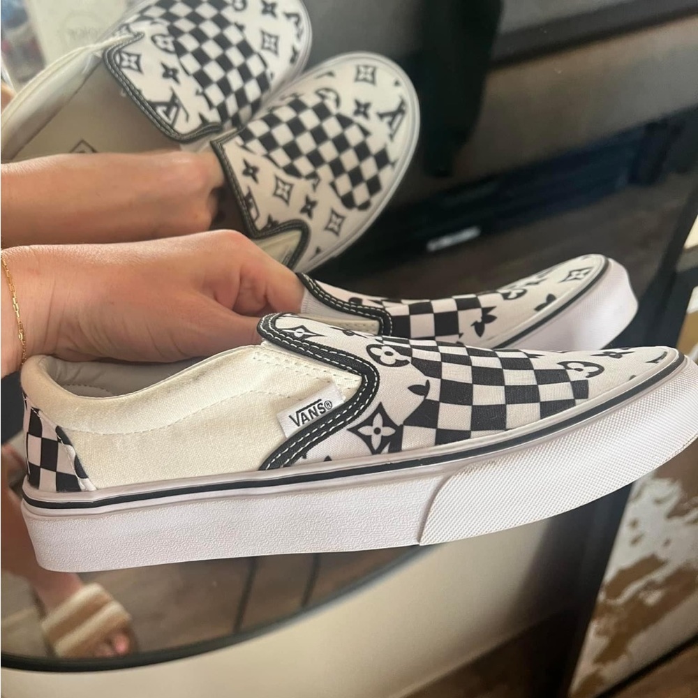 Size 8.5 LV vans. Worn 1x
